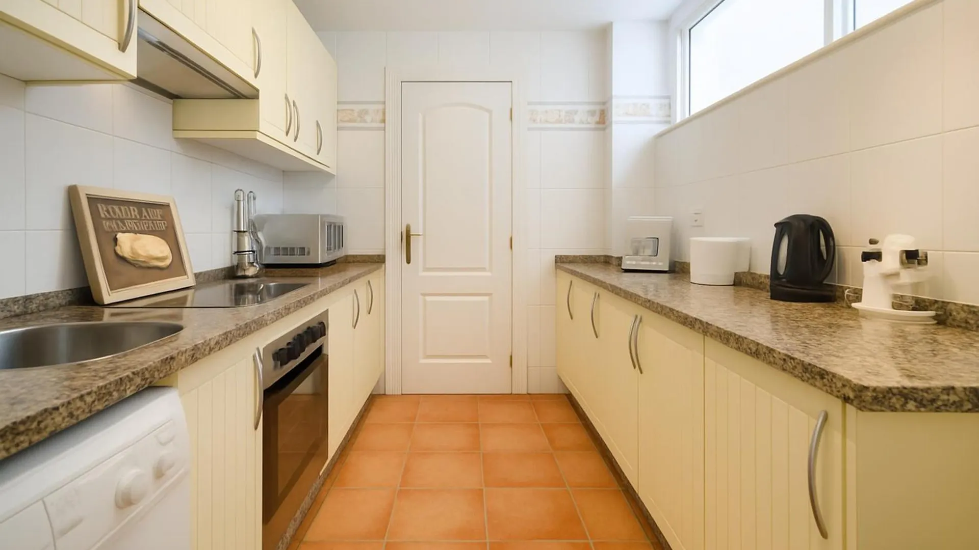 El Coral Apartment - First Beach Line Εστεπόνα