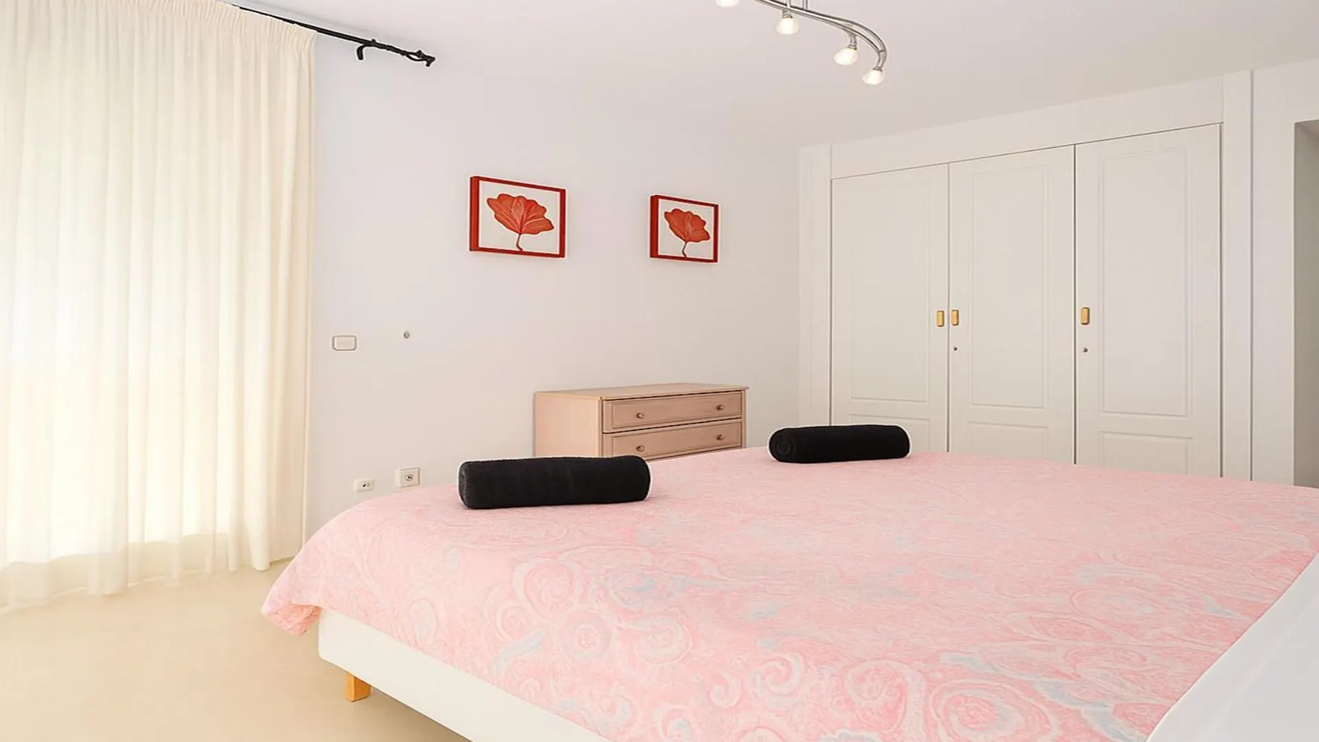 El Coral Apartment - First Beach Line Εστεπόνα Ισπανία