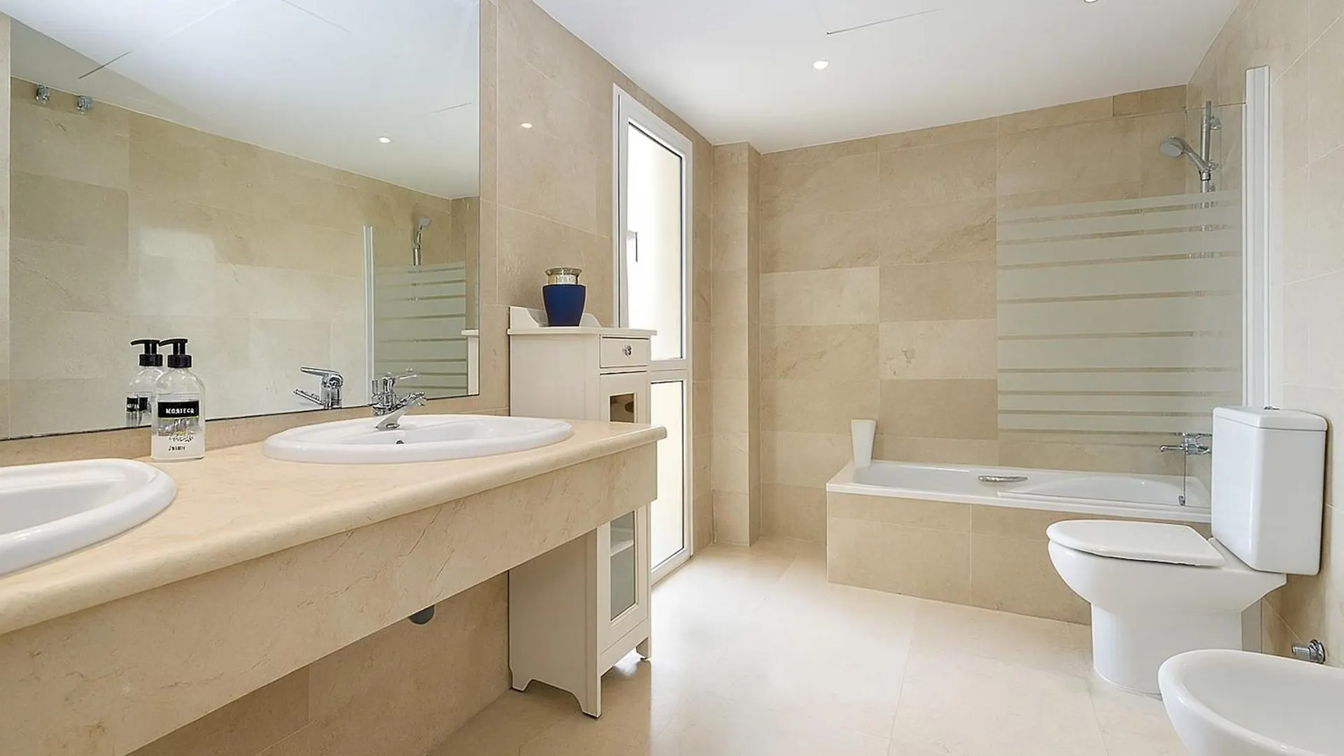 El Coral Apartment - First Beach Line Εστεπόνα