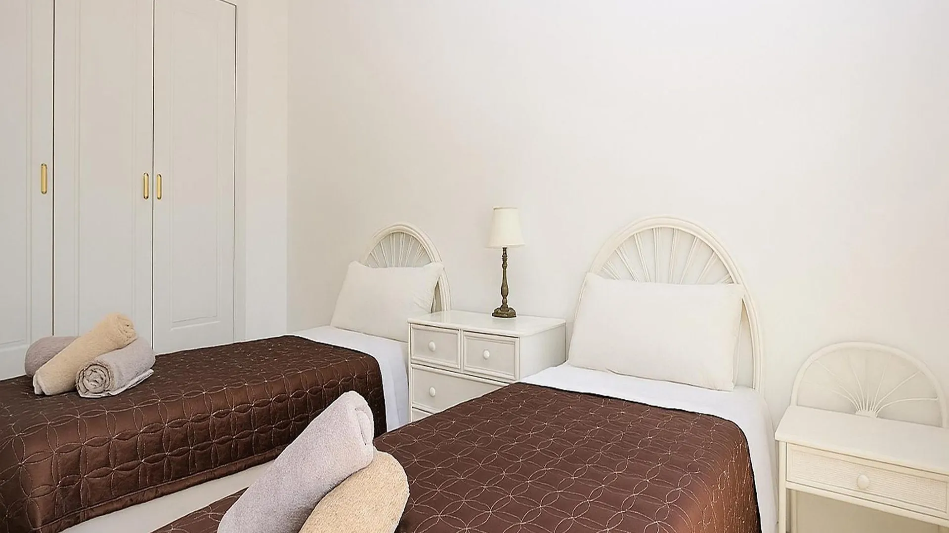 El Coral Apartment - First Beach Line Εστεπόνα Ισπανία